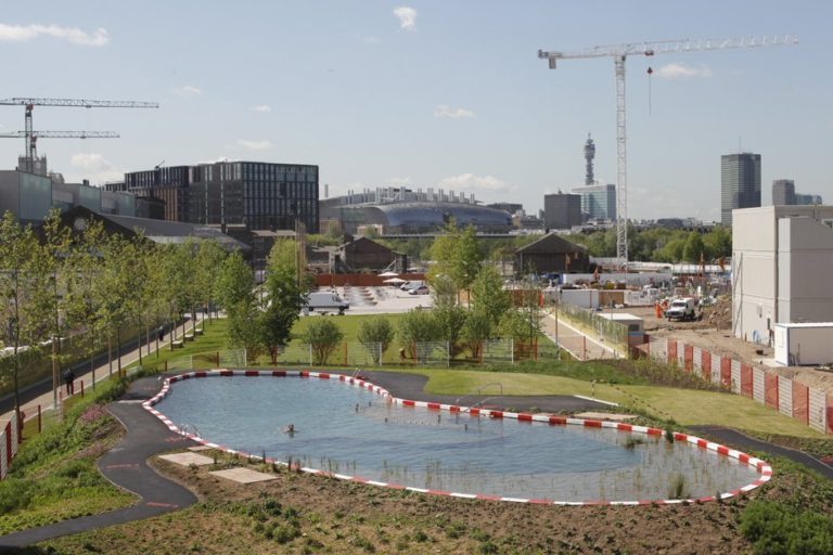 Öffentlicher Schwimmteich in London. Foto: Foto: John Sturrock, Kings Cross Pond Club