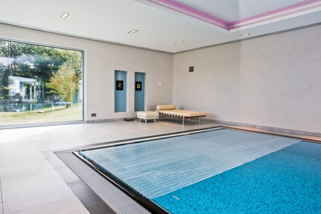 Ein Hallenbad mitten im Idyll - Ein zimmer mit pool - Schwimmbad
