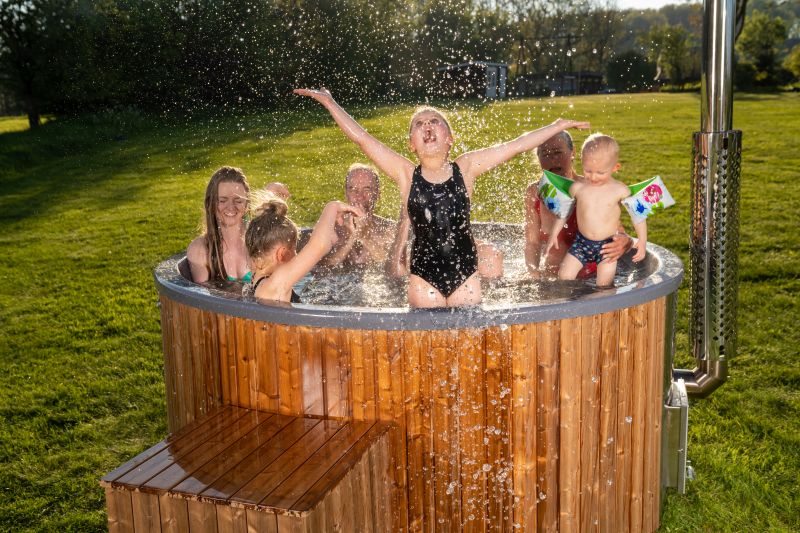 Holzklusiv Hot Tub