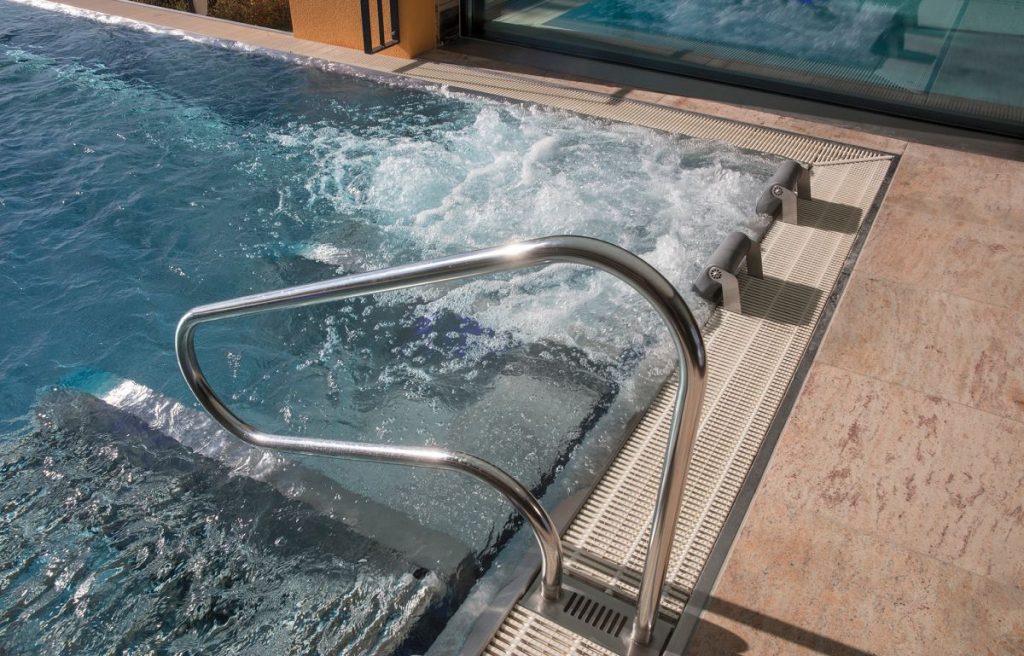 Pool Umbau_Pool zum Whirlpool eckig