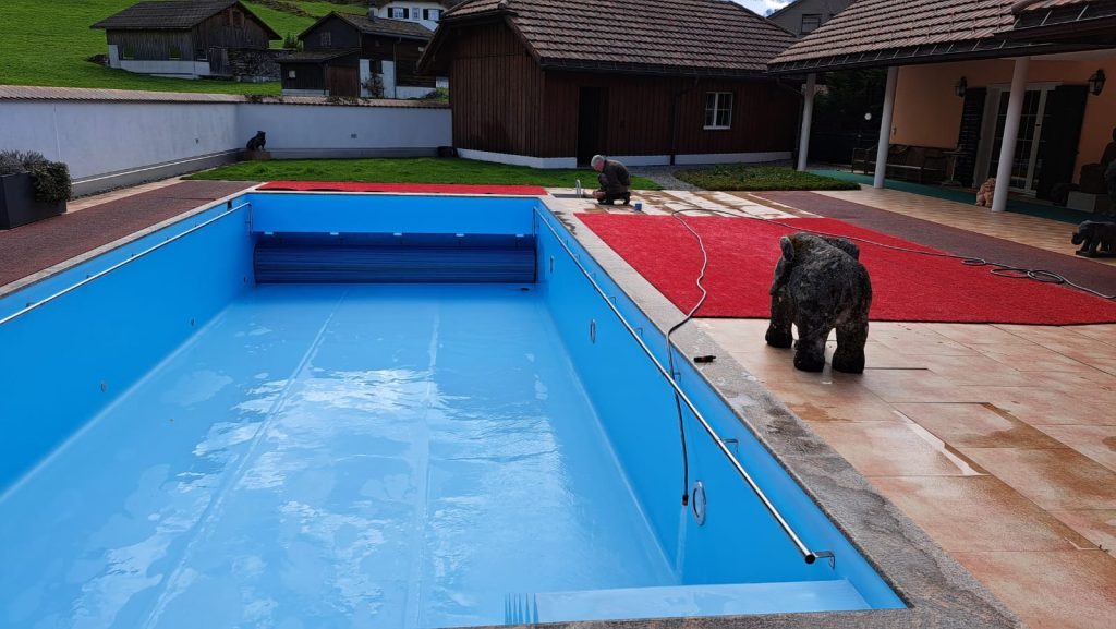 Praktikum Joachim Scheible bei Rüegg Schwimmbäder