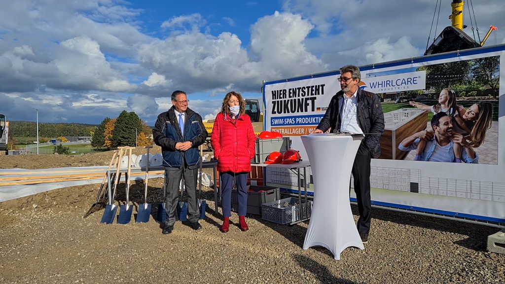 Spatenstich bei Whirlcare Industries Produzent von Whirlpool und Swimspa