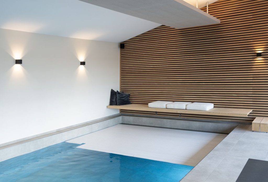 Duhnke Schwimmbecken Hallenbad Sitzbank